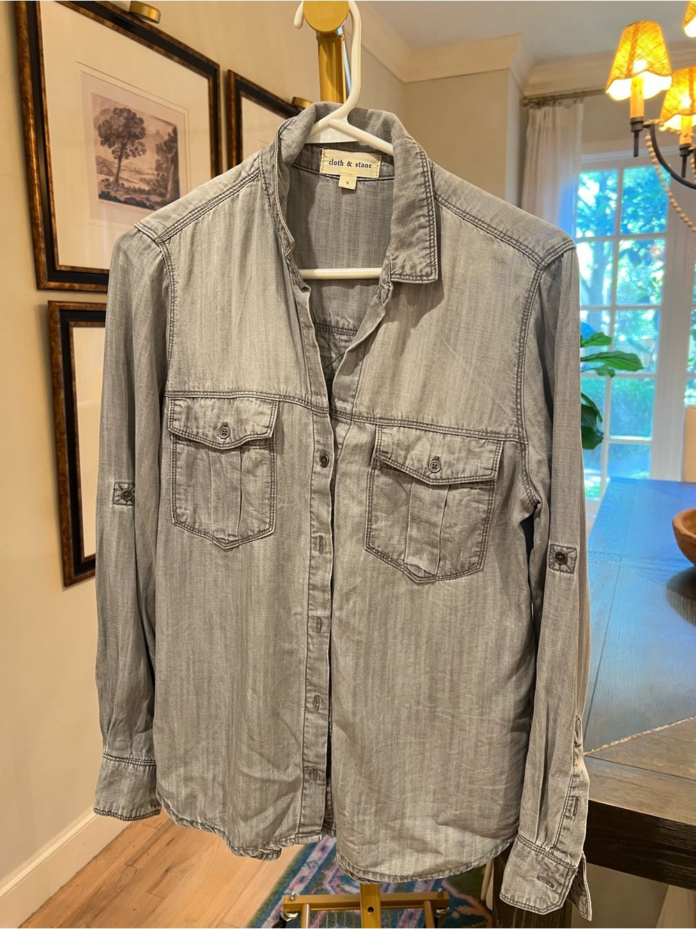 Cloth & Stone women’s Light Gray Button-Up Shirt